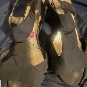 Ros Hommerson Black Open-Toe Wedge Heels